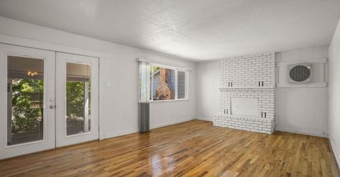1401 Surf Way, Reno, NV 89503 Photo