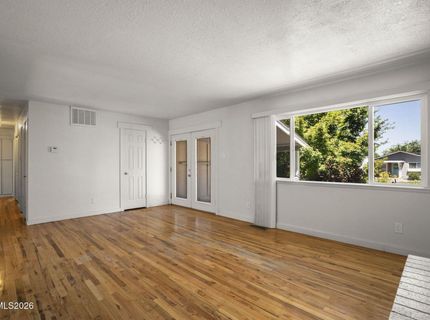 1401 Surf Way, Reno, NV 89503 Photo