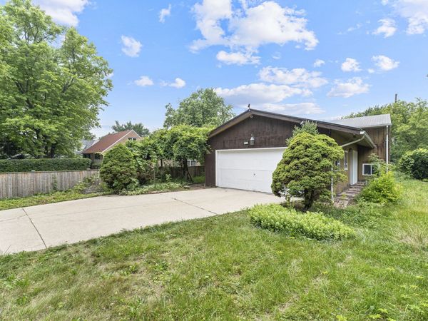 1444 Deerfield Place , Highland Park, IL 60035