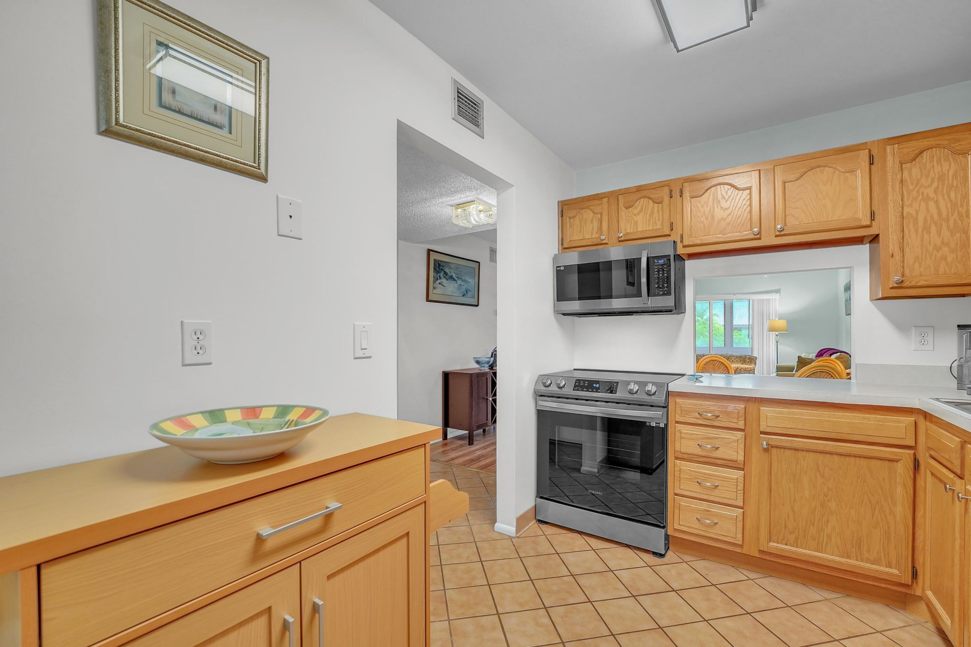210 Lake Evelyn Drive, West Palm Beach, FL 33411 Photo