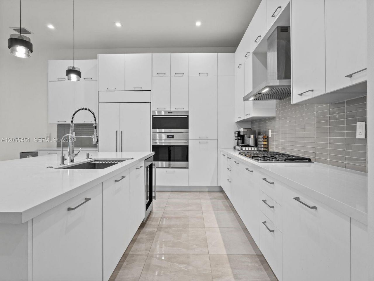 8143 NW 47th Ter , Doral, FL 33166 Photo