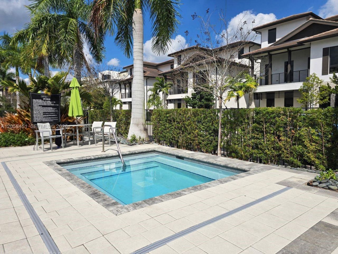 8143 NW 47th Ter , Doral, FL 33166 Photo