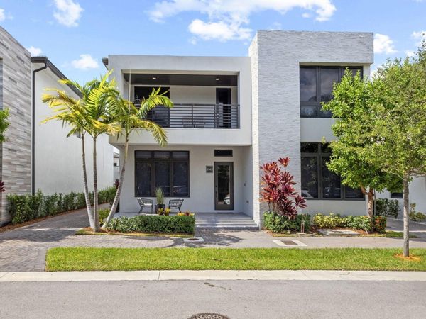 8143 NW 47th Ter , Doral, FL 33166