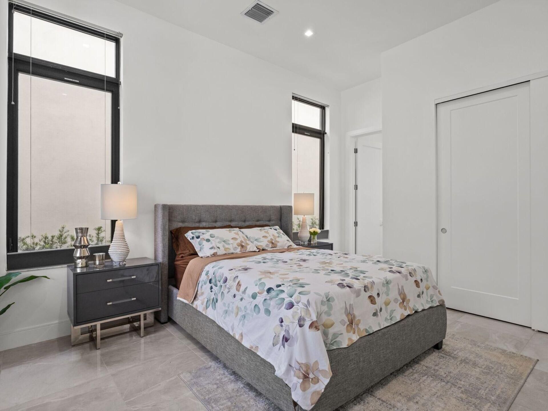 8143 NW 47th Ter , Doral, FL 33166 Photo