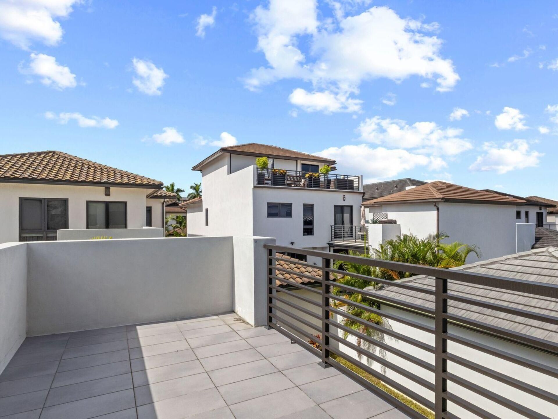 8143 NW 47th Ter , Doral, FL 33166 Photo