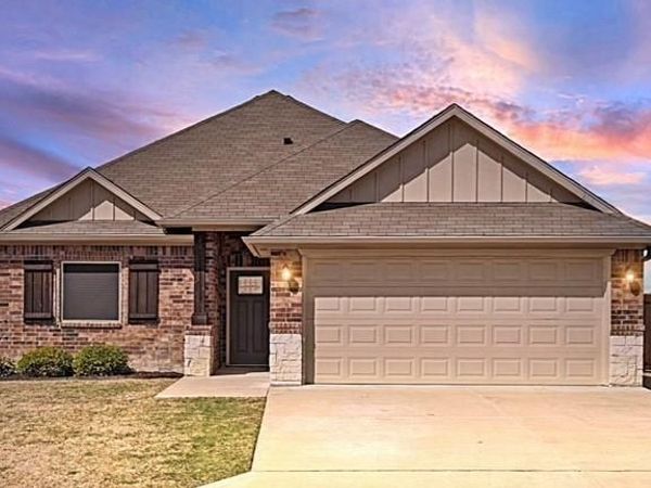 411 Mesa Drive, Lone Oak, TX 75453