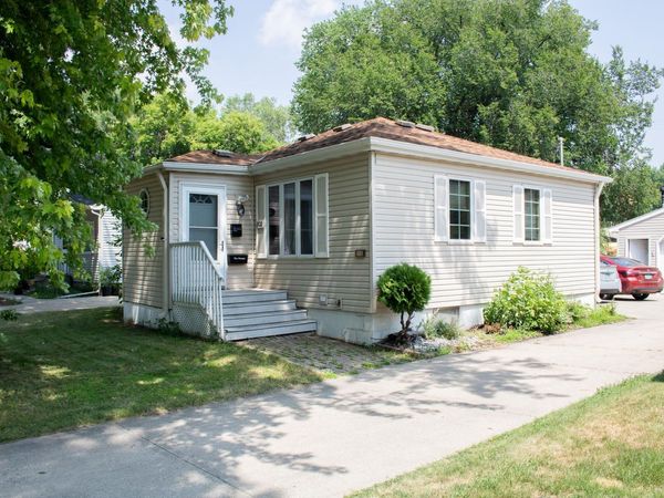 1522 13 1/2 Street S, Fargo, ND 58103