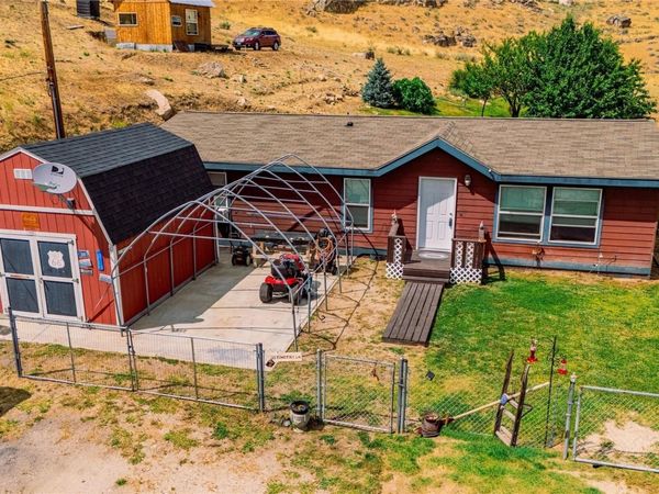 20 Timothy Ln, Brewster, WA 98812