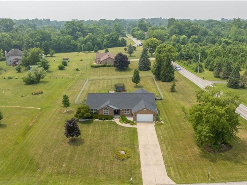 815 W Eva Circle, Springfield Township, OH 45504 Photo 5