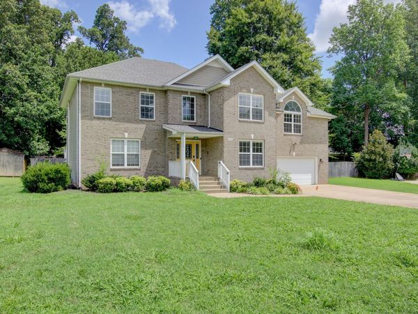 2478 Hattington Dr , Clarksville, TN 37042