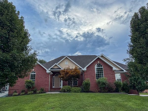 1035 Margaret Dr , Hendersonville, TN 37075
