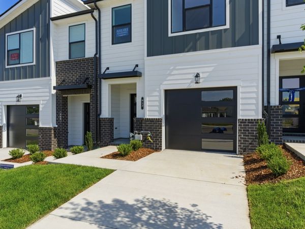 1168 Old Creek Bend , Gallatin, TN 37066