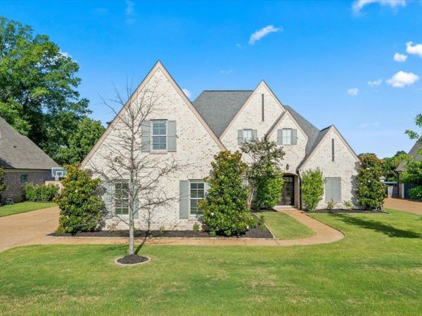 1195 MONROE HILL CIR, Collierville, TN 38017