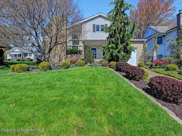 417 Main Street, Dickson City, PA 18519