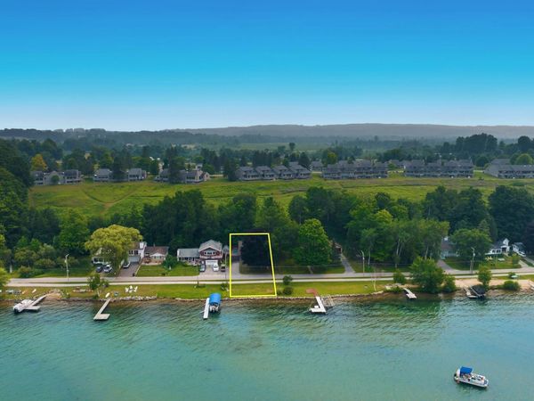 6335 Crystal Avenue, Beulah, MI 49617