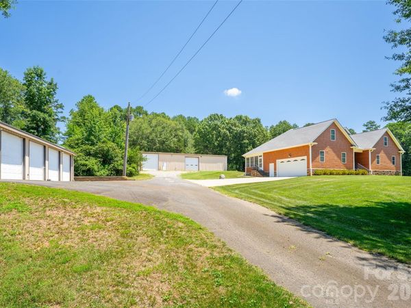 15027 Beatties Ford Road , Huntersville, NC 28078