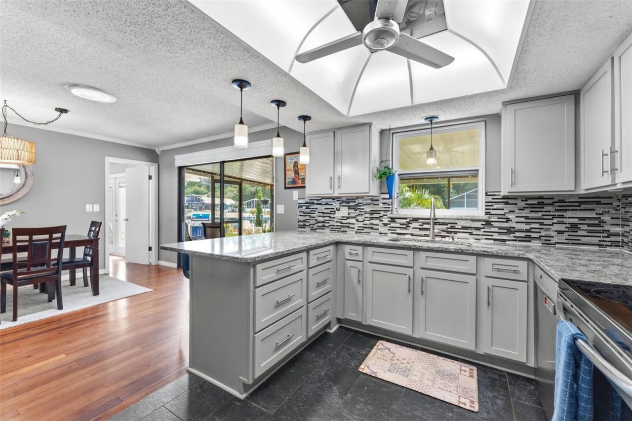 6355 Sebring Street , Weeki Wachee, FL 34607 Photo