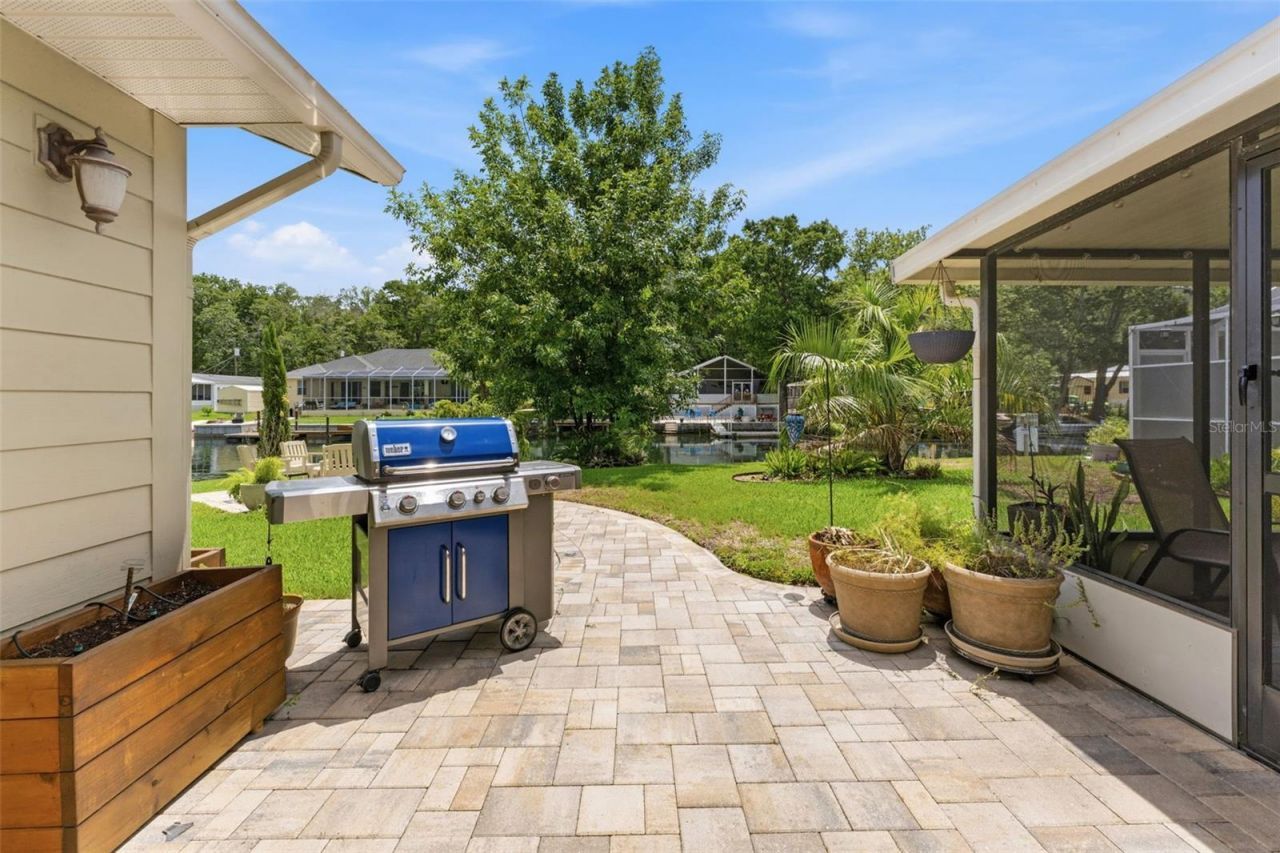 6355 Sebring Street , Weeki Wachee, FL 34607 Photo
