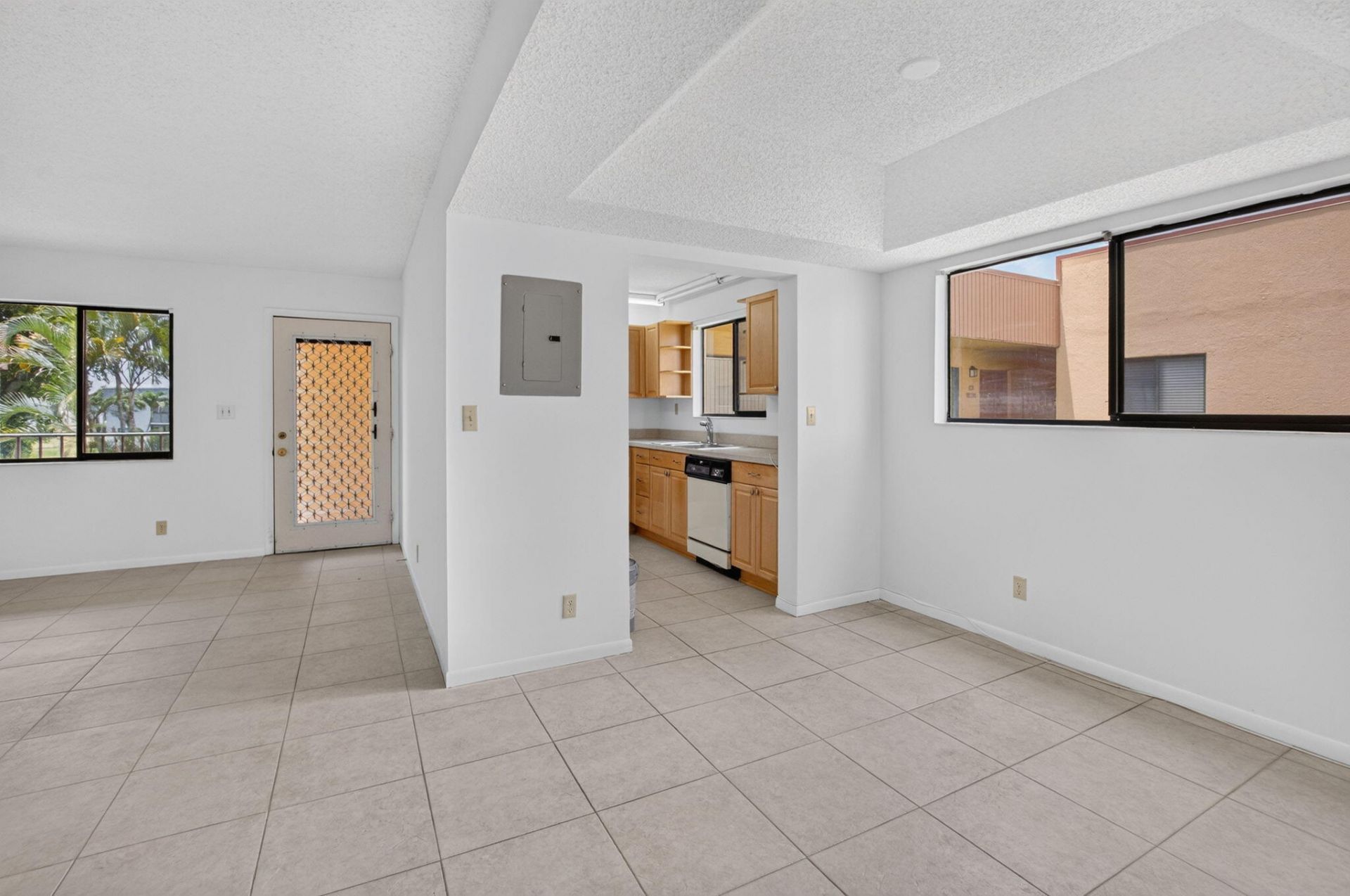 15216 Lakes Of Delray Boulevard, Unit 155, Delray Beach, FL 33484 Photo