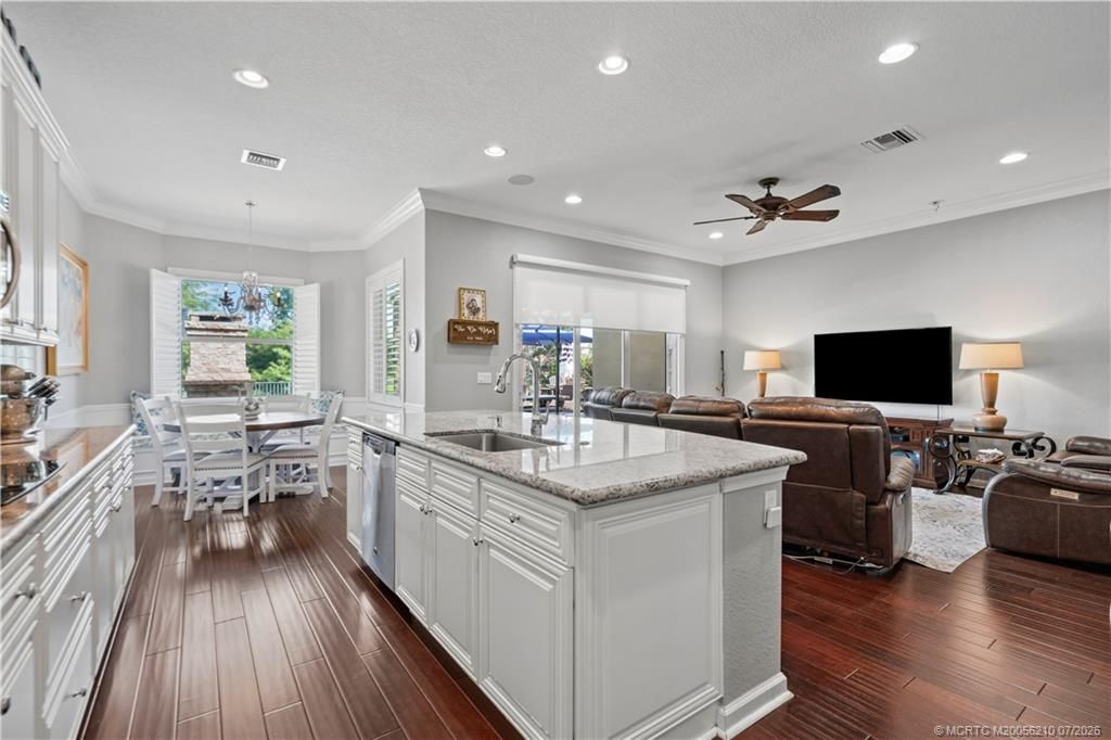 1063 SW Triste Way, Stuart, FL 34997 Photo