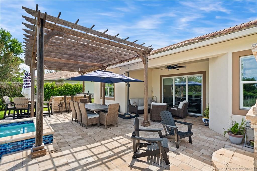 1063 SW Triste Way, Stuart, FL 34997 Photo