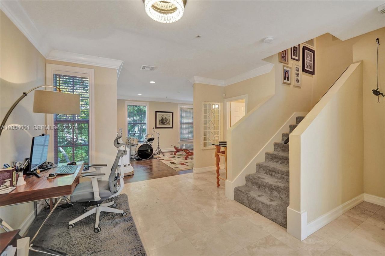 2726 Old Florida Trail, Wilton Manors, FL 33334 Photo