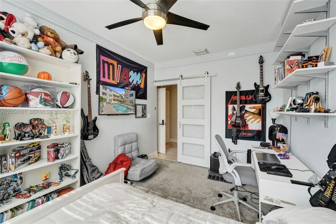 2726 Old Florida Trail, Wilton Manors, FL 33334 Photo