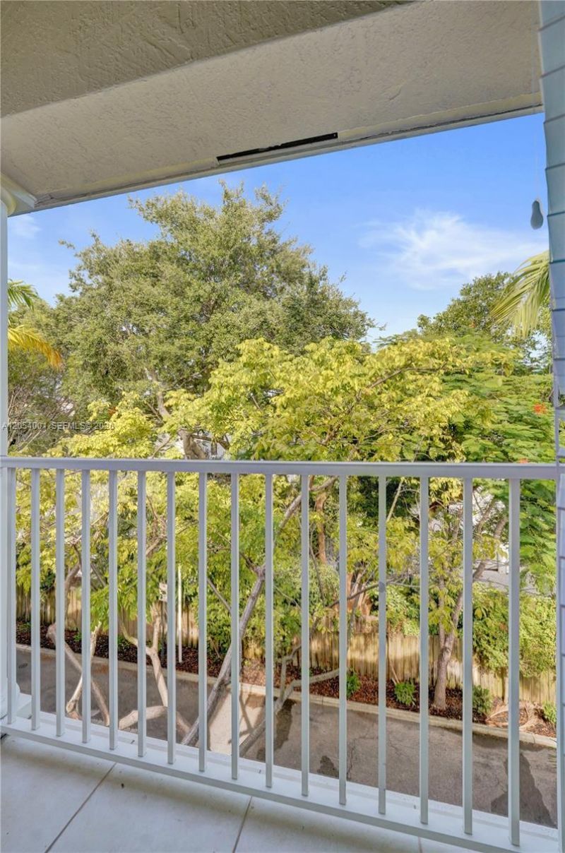 2726 Old Florida Trail, Wilton Manors, FL 33334 Photo