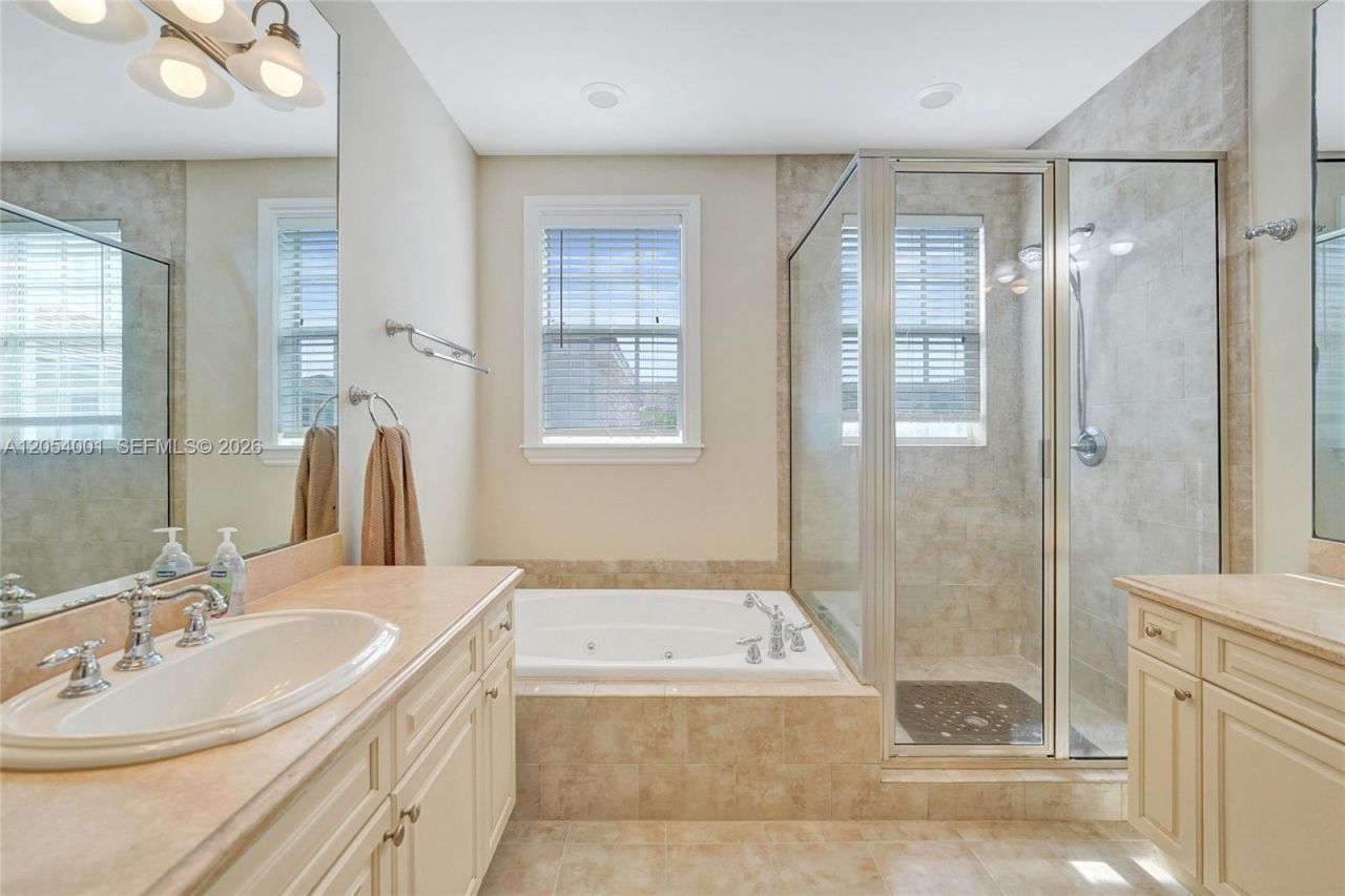 2726 Old Florida Trail, Wilton Manors, FL 33334 Photo