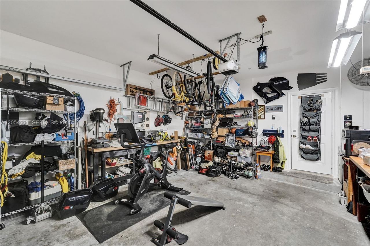 2726 Old Florida Trail, Wilton Manors, FL 33334 Photo