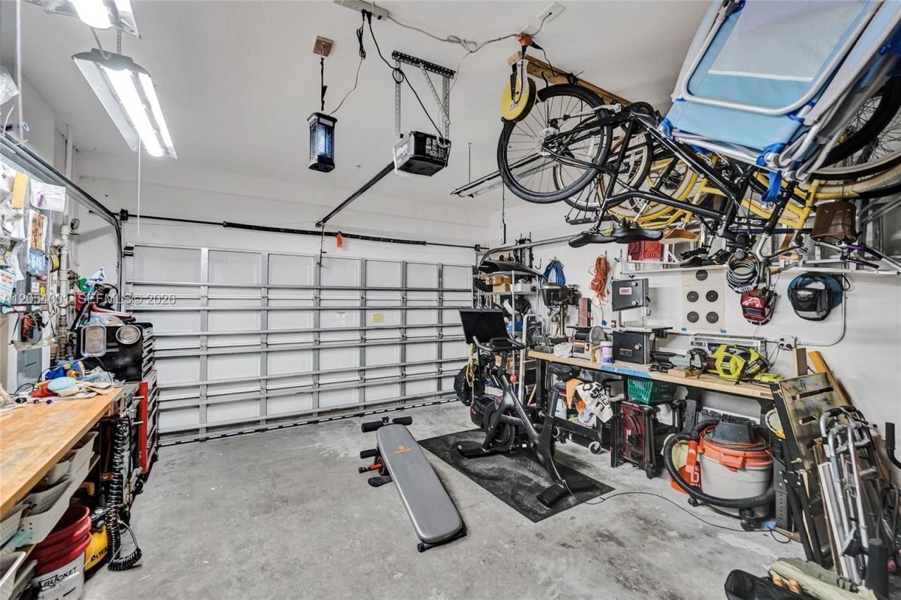 2726 Old Florida Trail, Wilton Manors, FL 33334 Photo