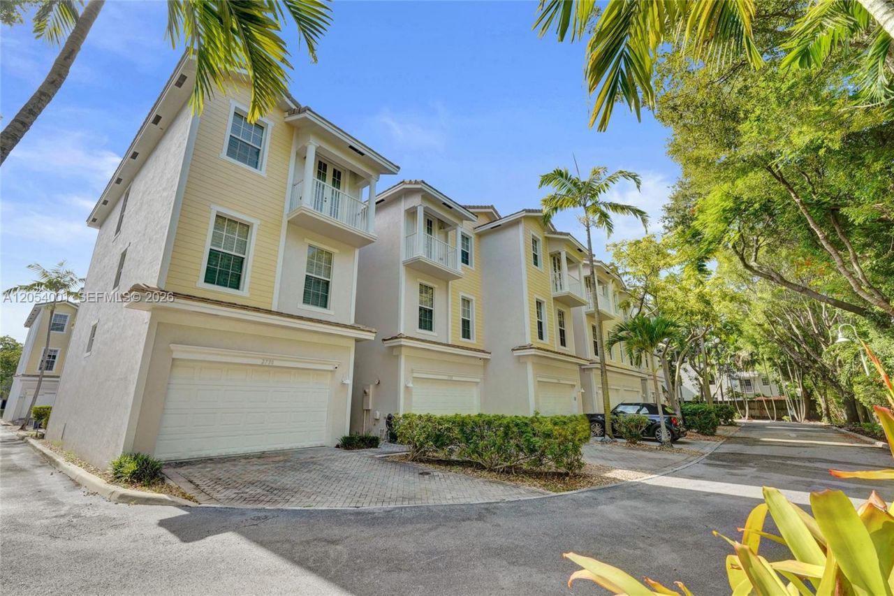 2726 Old Florida Trail, Wilton Manors, FL 33334 Photo