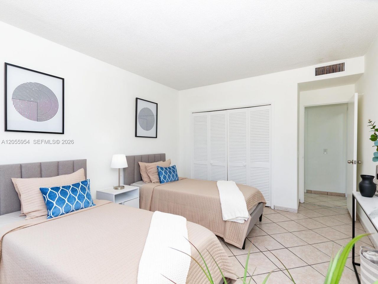 3505 S Ocean Dr , Unit 305, Hollywood, FL 33019 Photo