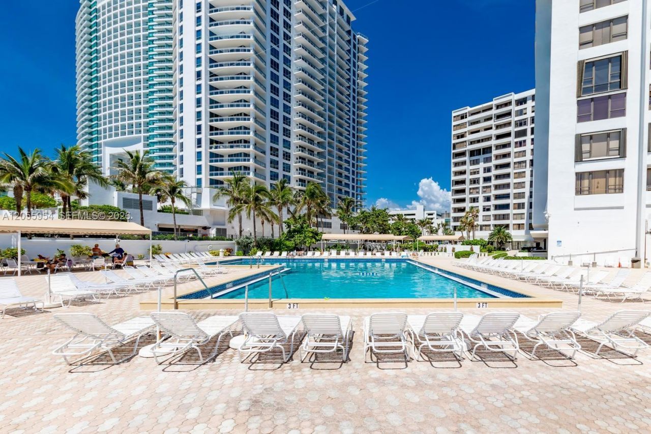 3505 S Ocean Dr , Unit 305, Hollywood, FL 33019 Photo