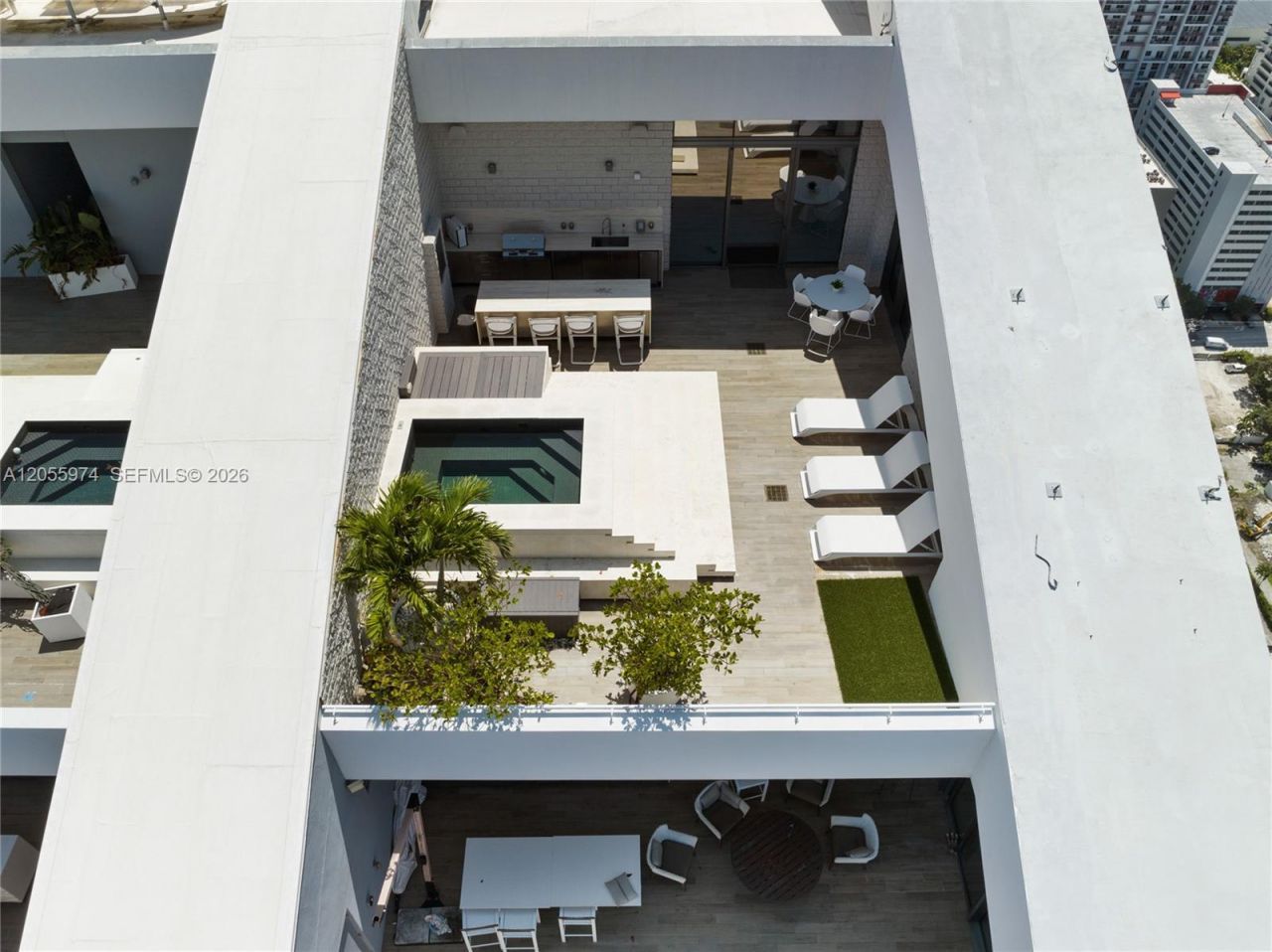 88 SW 7th St, Unit PH 4303, Miami, FL 33130 Photo