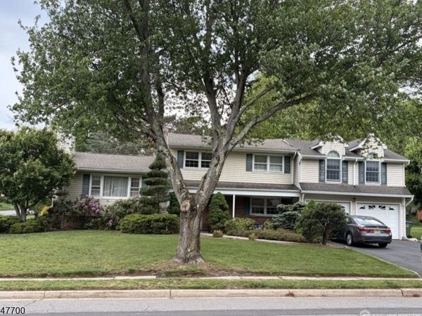 19 Annette Dr, Edison, NJ 08820