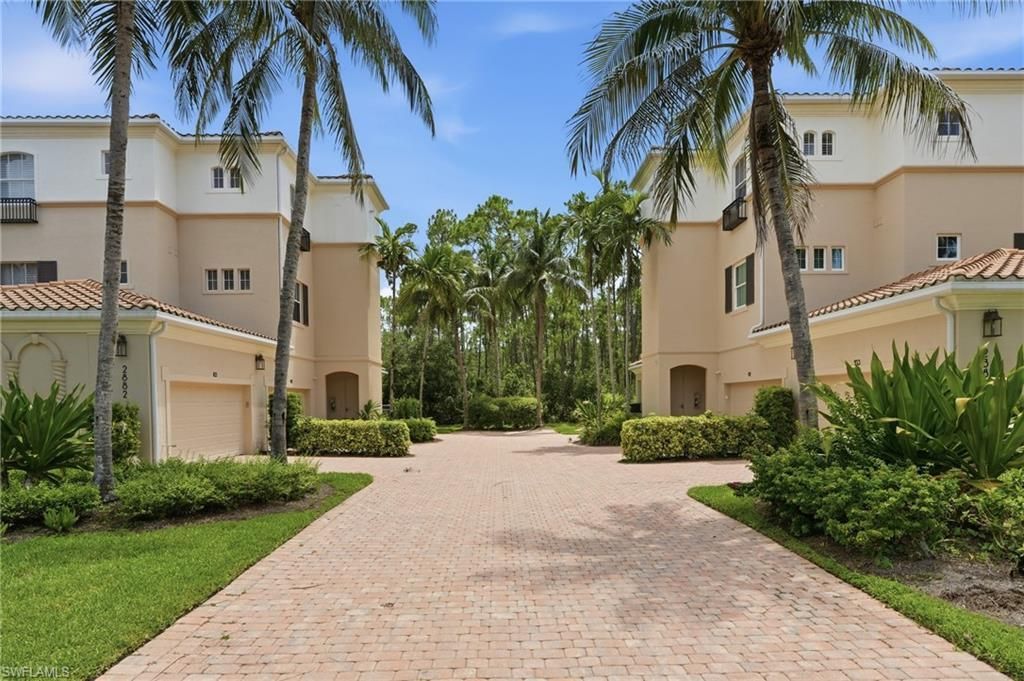 2886 Castillo Ct , Unit 101, Naples, FL 34109 Photo