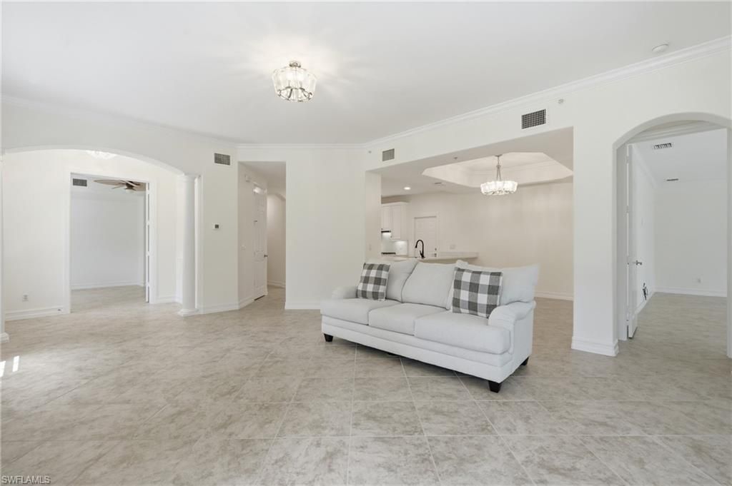 2886 Castillo Ct , Unit 101, Naples, FL 34109 Photo