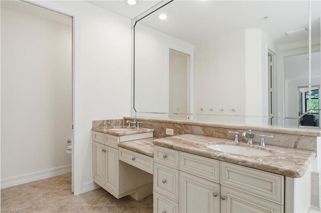 2886 Castillo Ct , Unit 101, Naples, FL 34109 Photo