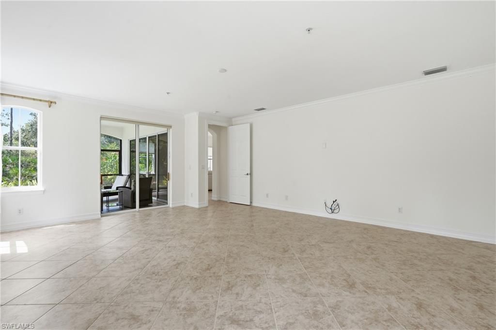 2886 Castillo Ct , Unit 101, Naples, FL 34109 Photo