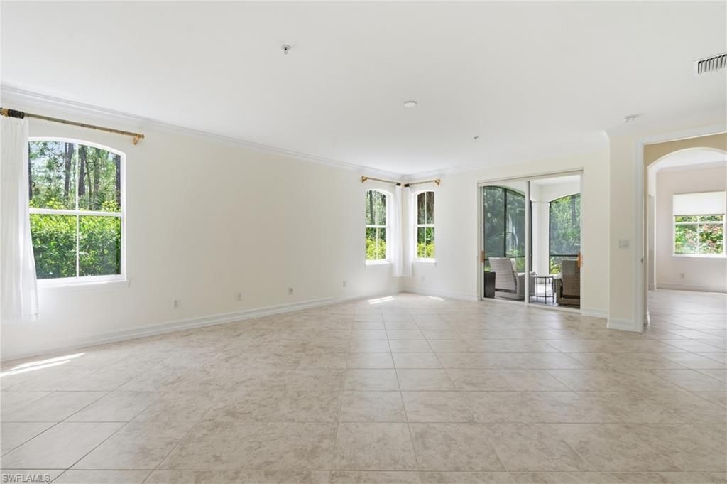 2886 Castillo Ct , Unit 101, Naples, FL 34109 Photo