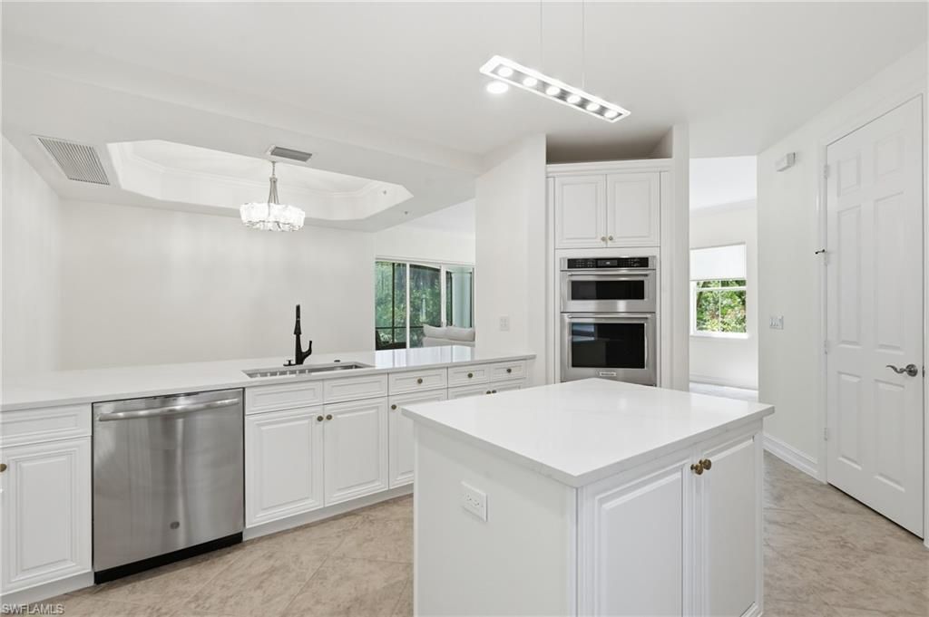 2886 Castillo Ct , Unit 101, Naples, FL 34109 Photo
