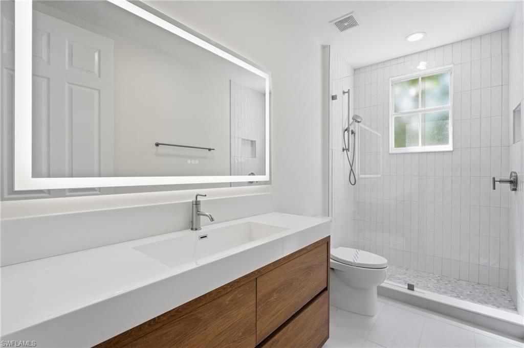 2886 Castillo Ct , Unit 101, Naples, FL 34109 Photo