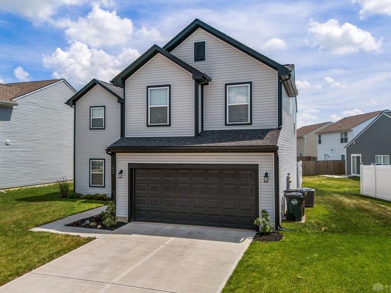 1517 Arrowhead Drive, Piqua, OH 45356 Photo 2
