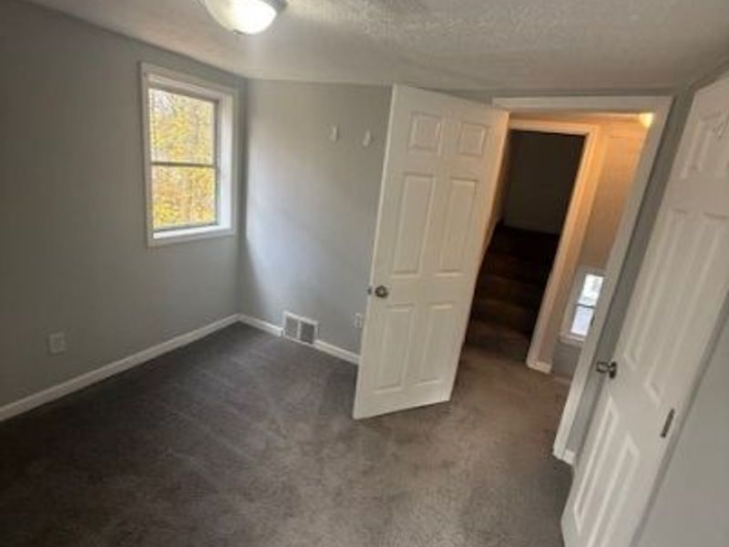 702 Grace Avenue, Akron, OH 44320 Photo 8