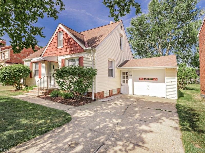 1682 Longwood Drive, Mayfield Heights, OH 44124 Photo 1