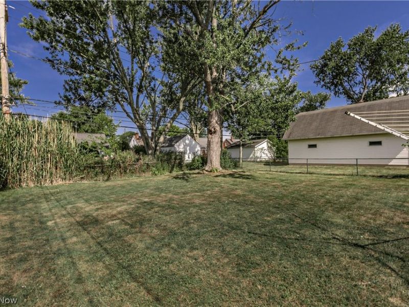 1682 Longwood Drive, Mayfield Heights, OH 44124 Photo 48