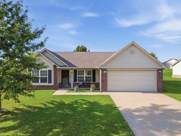 435 E 150th Street S, Glenpool, OK 74033