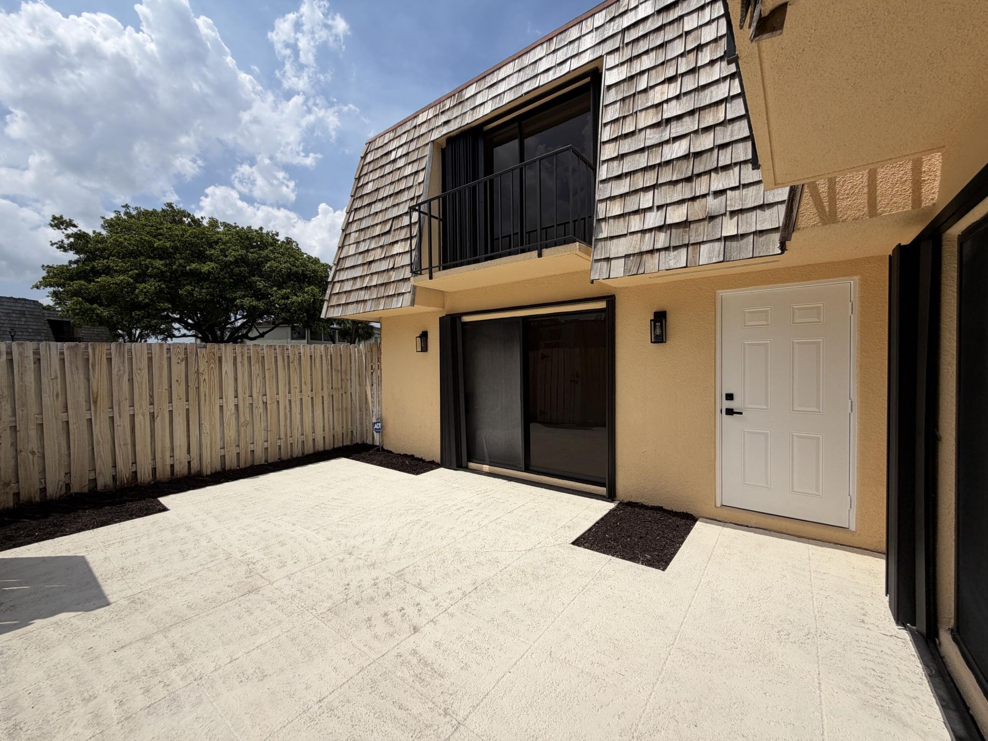 169 Lake Arbor Drive, Palm Springs, FL 33461 Photo