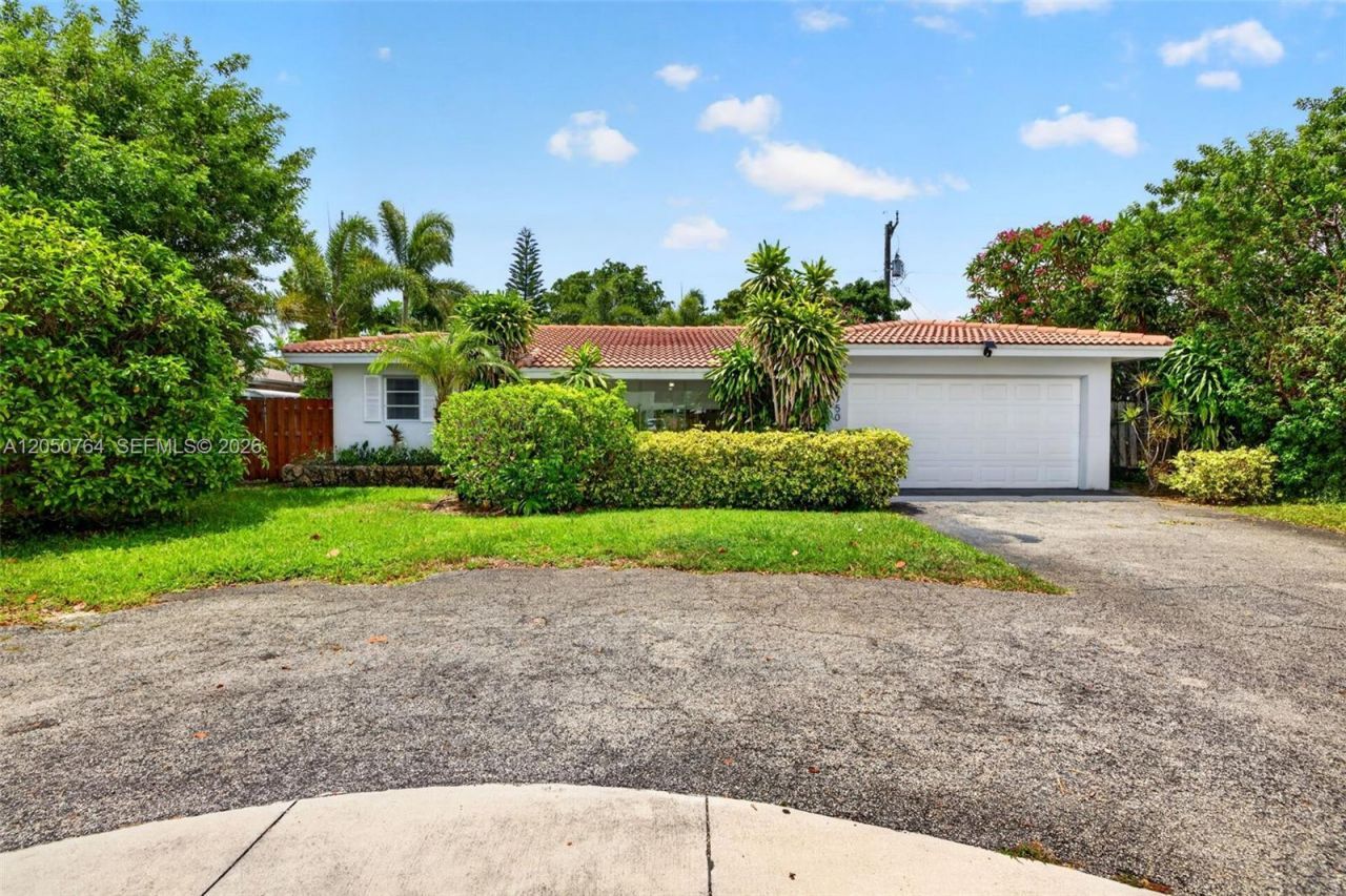 1750 NE 56th St, Fort Lauderdale, FL 33334 Photo